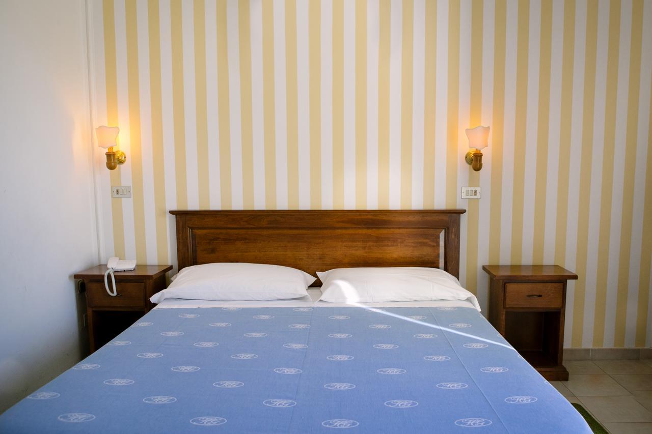 Hotel Giardino フォッローニカ エクステリア 写真